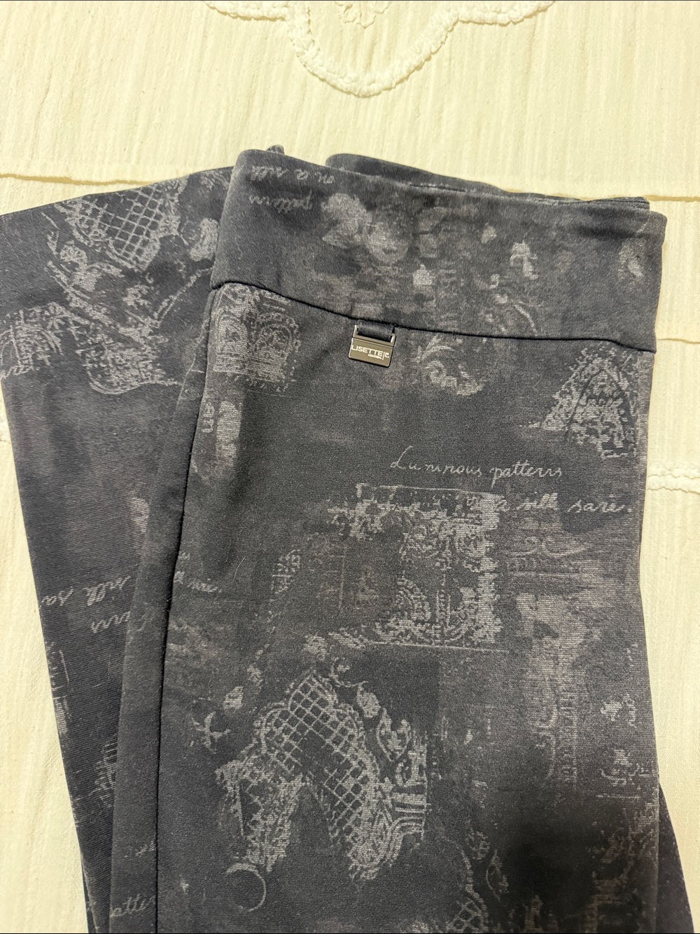 LISETTE Charcoal Gray Patterned Jeggings